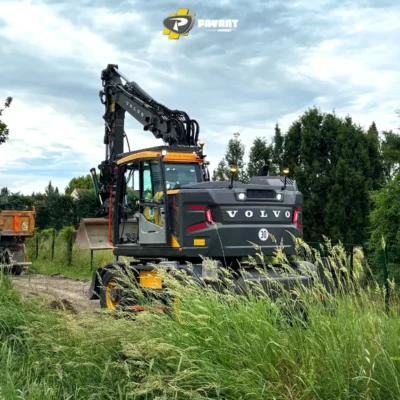 Démo pelle sur pneus EWR150 Volvo - Chantier 4M PROVENCE ROUTE Démo pelle sur pneus EWR150 Volvo - Chantier 4M PROVENCE ROUTE