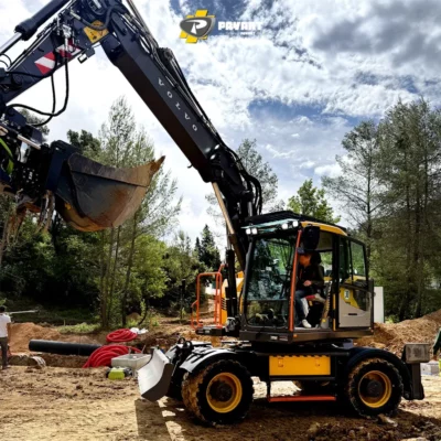 Démo pelle sur pneus EWR150 Volvo - Chantier ARTP Démo pelle sur pneus EWR150 Volvo - Chantier ARTP
